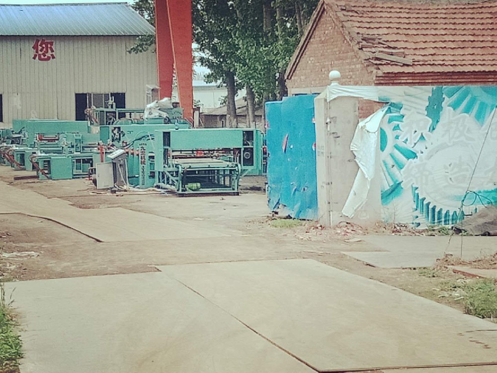 建筑外墻刷新維護新選擇：醇酸清漆的性能與應(yīng)用