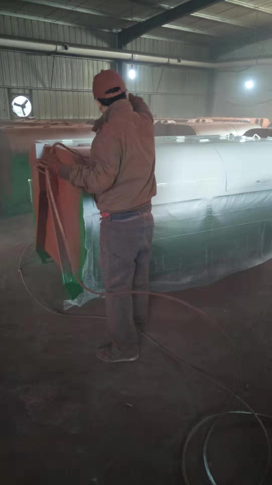 噴涂玻璃鋼新選擇：醇酸專用汽車漆的創新應用與晨虹優勢