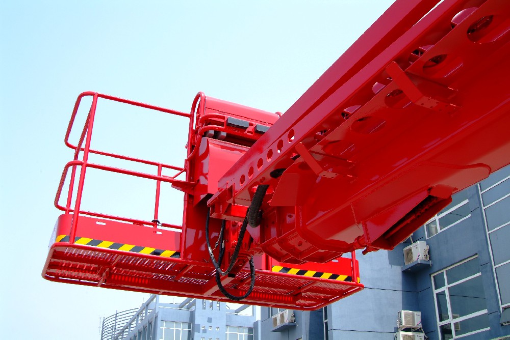 應急救援車輛維護新利器：專業醇酸面漆的非凡表現