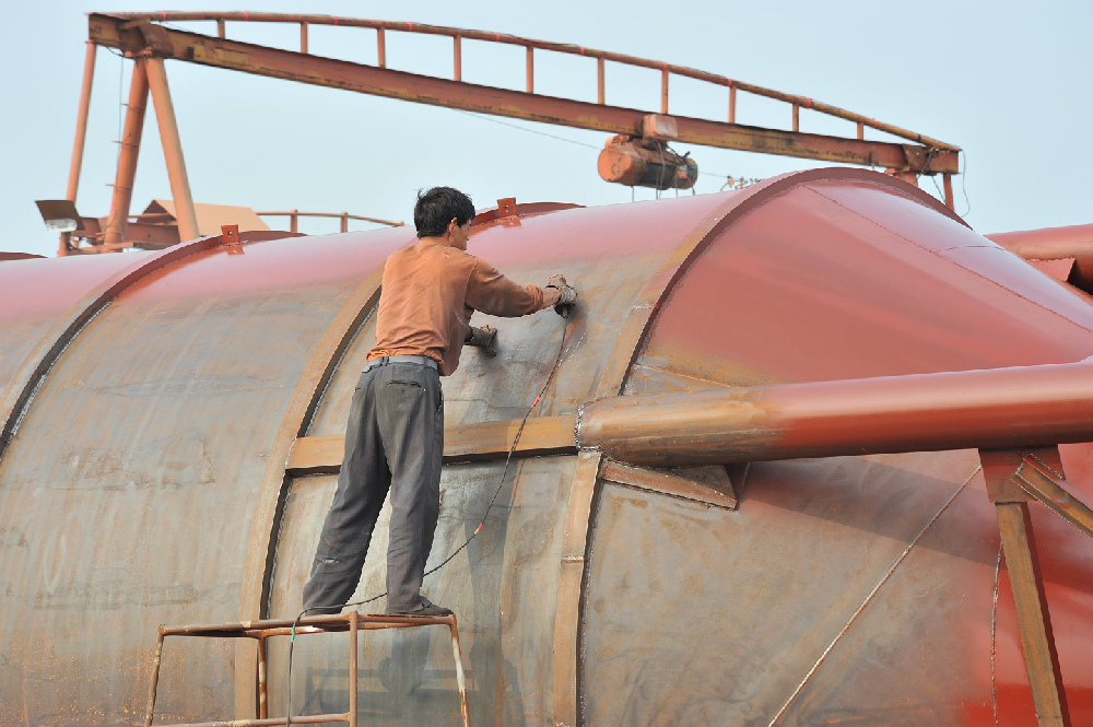 刷新鐵質表面的理想選擇：探索醇酸調和漆的卓越性能