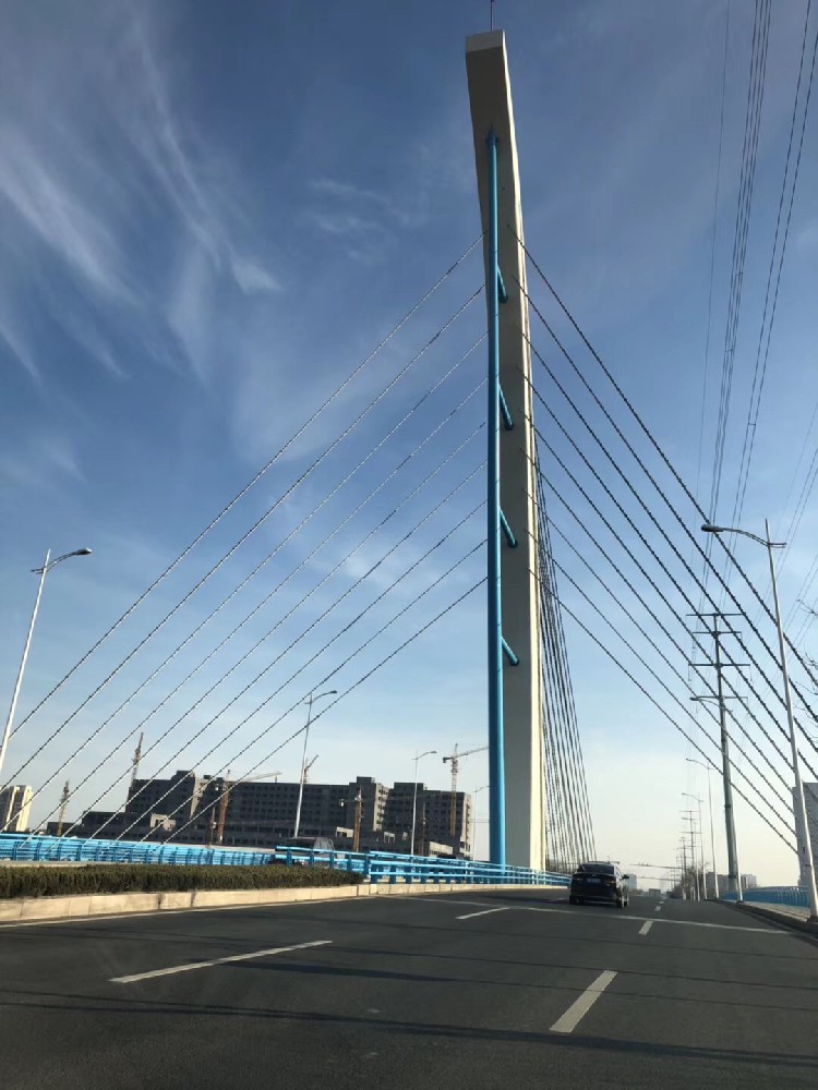 打造堅(jiān)固橋梁，晨虹醇酸漆來助力