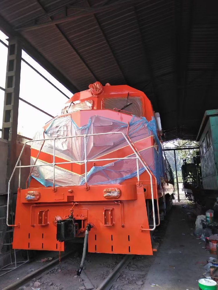 鐵路軌道煥新顏：晨虹醇酸底漆，筑基安全高效運行